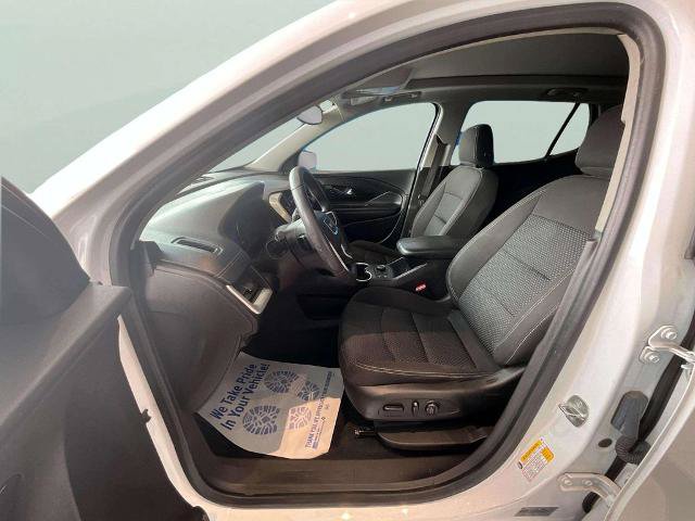 Used 2022 GMC Terrain SLE w/ Driver Convenience Package AWD/4WD image 13