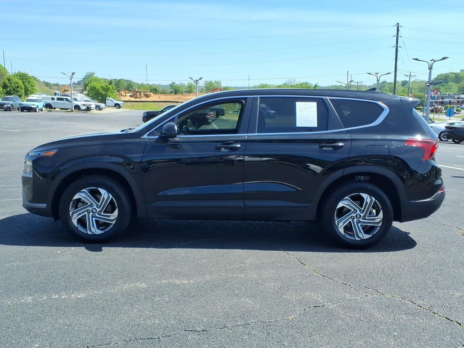 Used 2023 Hyundai Santa Fe SE w/ Cargo Package FWD image 8