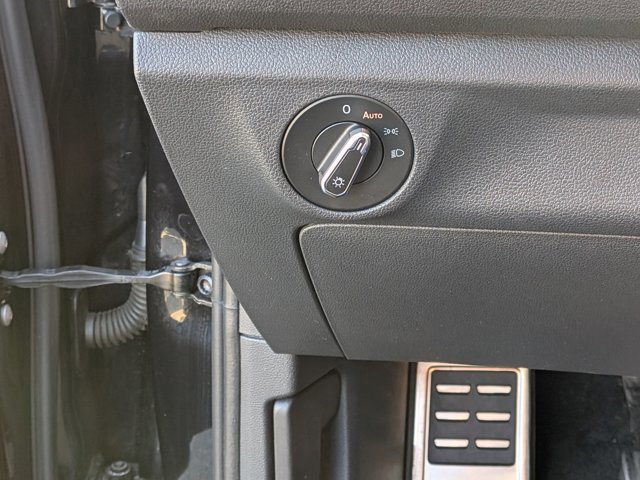 Used 2024 Volkswagen Jetta Sport image 16