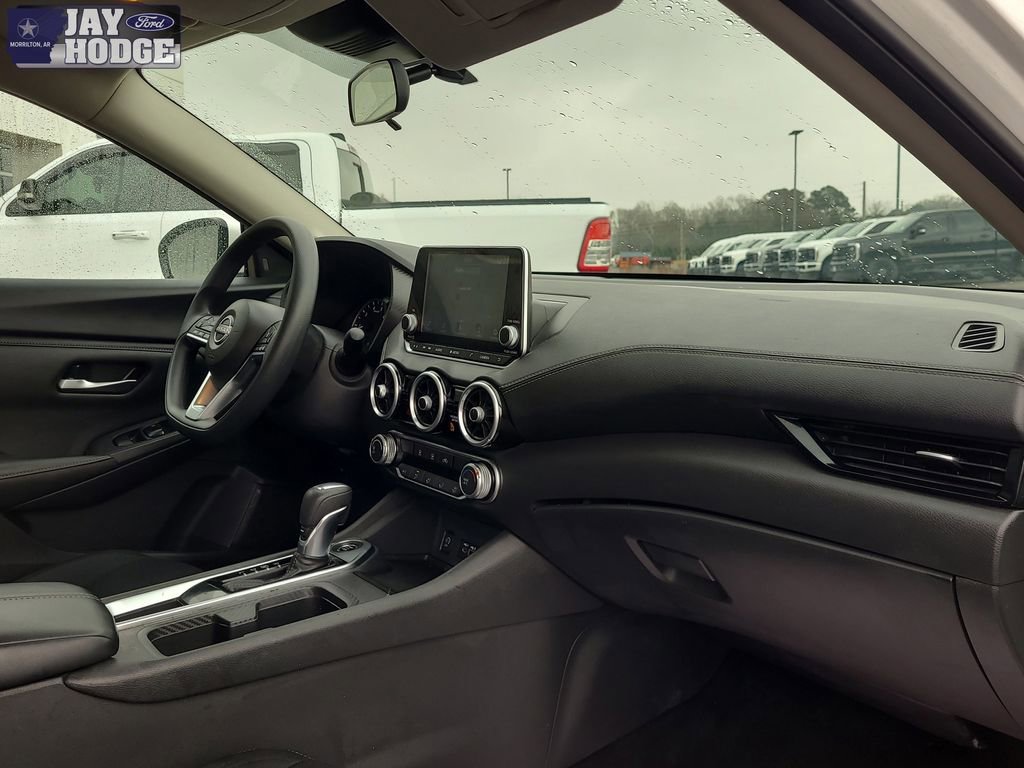 Used 2024 Nissan Sentra SV image 22