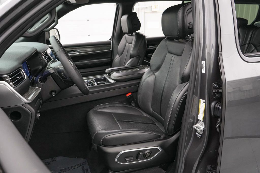 Used 2022 Jeep Wagoneer Series III image 12