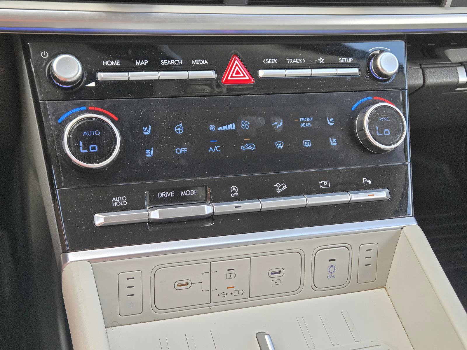 Used 2024 Hyundai Santa Fe Calligraphy FWD image 61