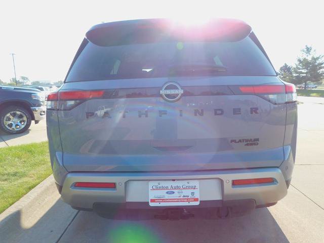 Used 2024 Nissan Pathfinder Platinum AWD/4WD image 11