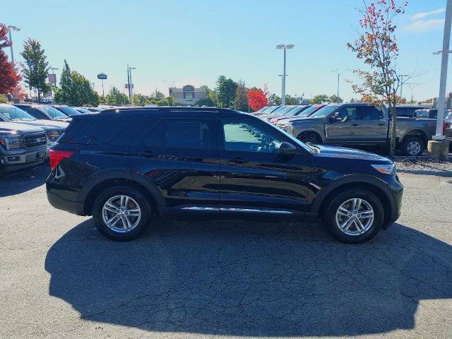 Certified 2023 Ford Explorer XLT RWD image 9