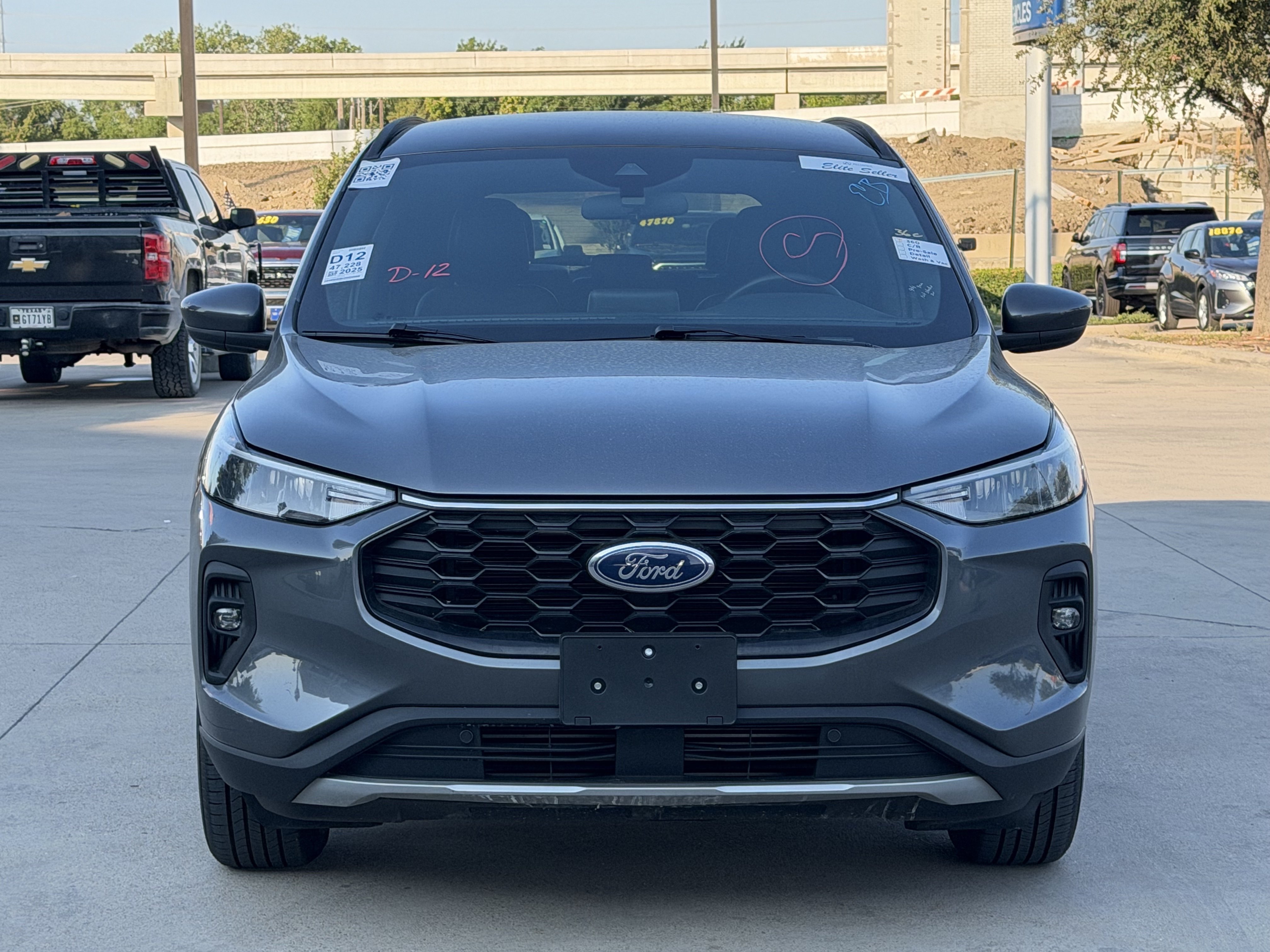 Certified 2025 Ford Escape ST-Line Select AWD/4WD image 8