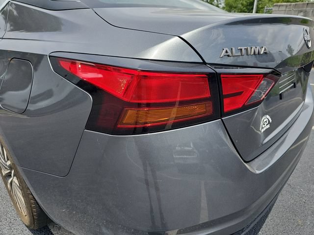 Used 2023 Nissan Altima 2.5 SV FWD image 34