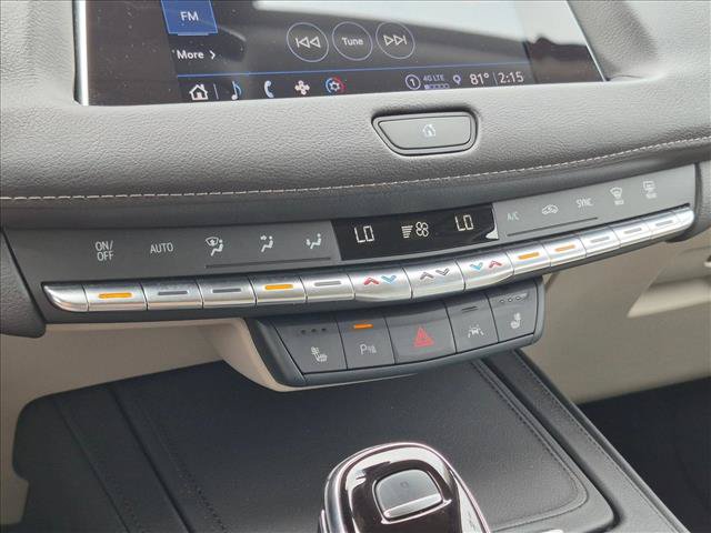 Used 2023 Cadillac XT4 Premium Luxury w/ Cold Weather Package AWD/4WD image 16