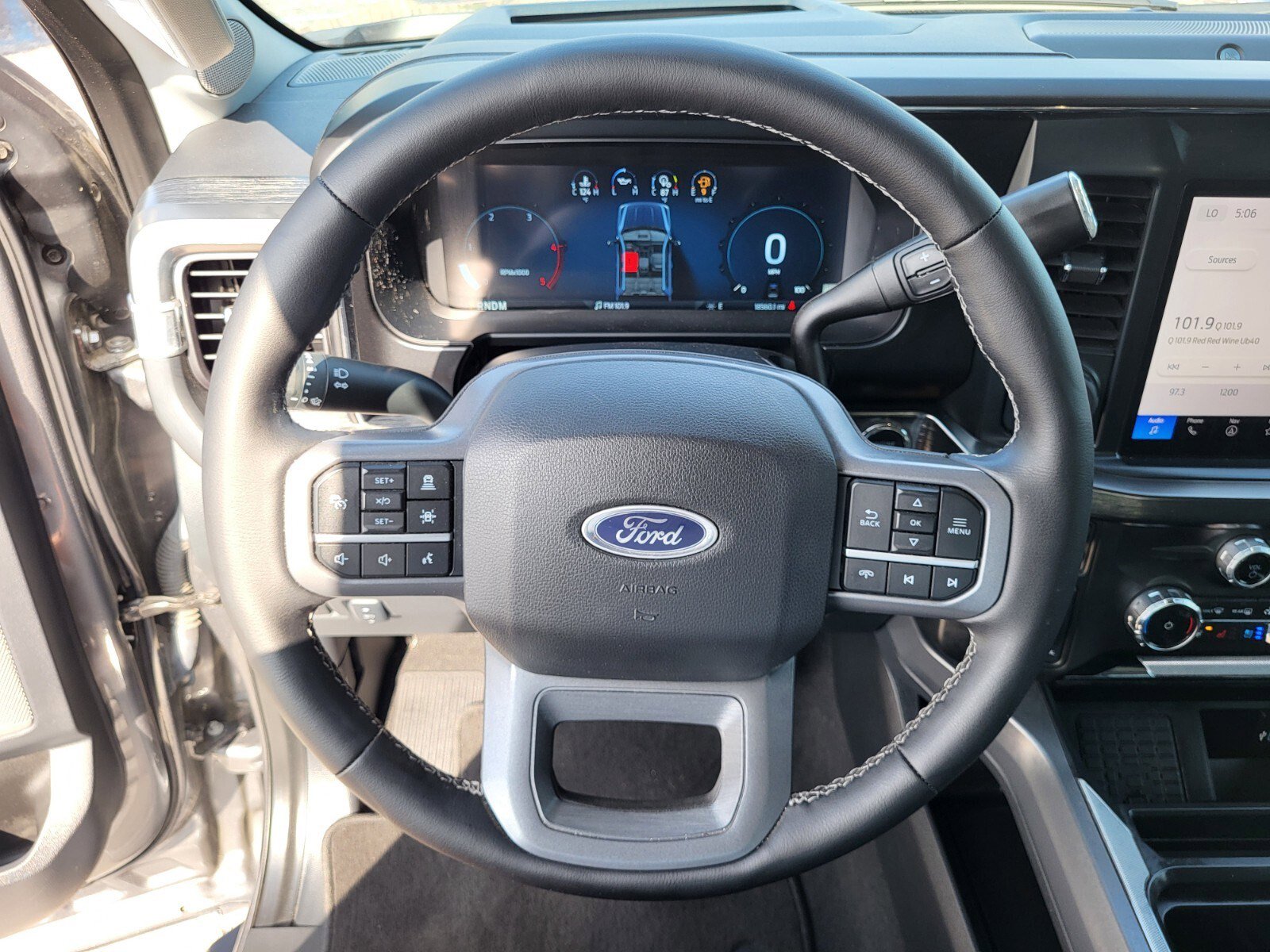 Certified 2025 Ford F250 Lariat w/ Lariat Ultimate Package AWD/4WD image 28