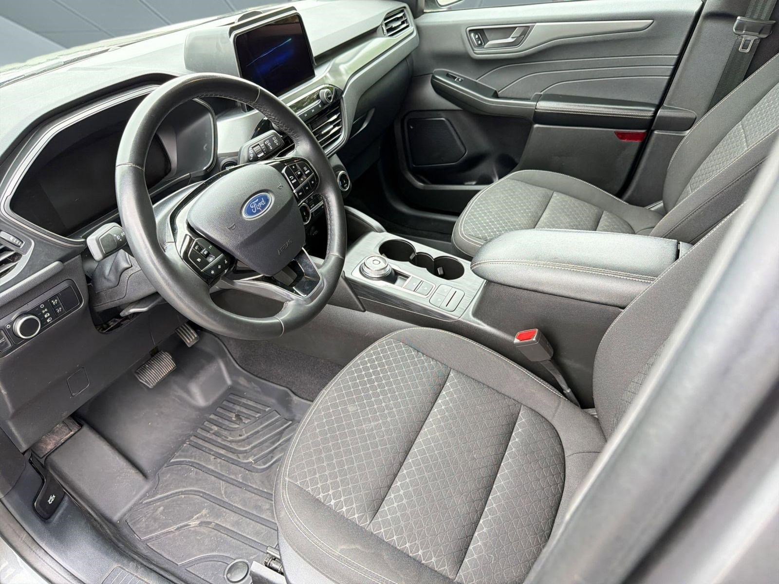Certified 2023 Ford Escape Active AWD/4WD image 22