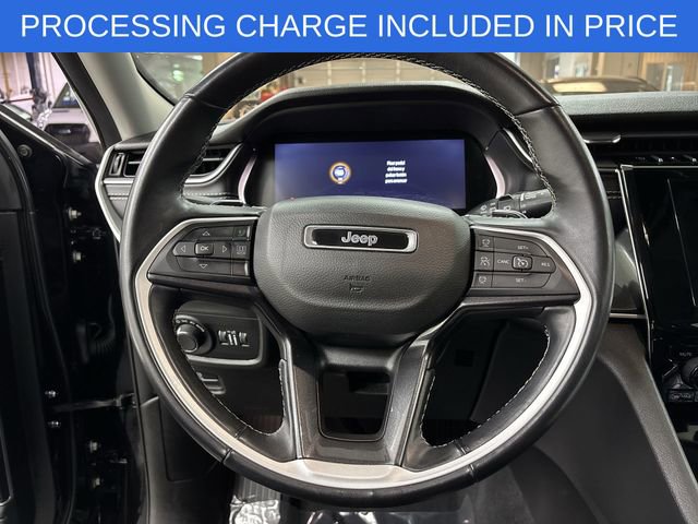 Used 2022 Jeep Grand Cherokee Laredo w/ Luxury Tech Group I AWD/4WD image 6