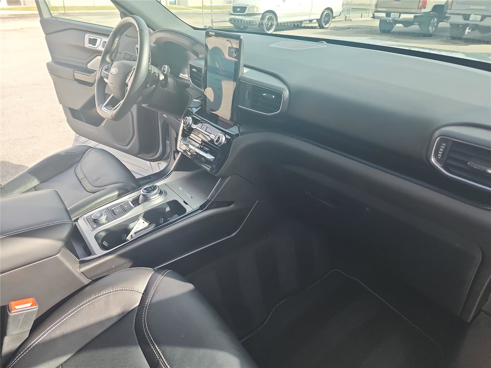 Certified 2022 Ford Explorer ST w/ Equipment Group 401A image 29