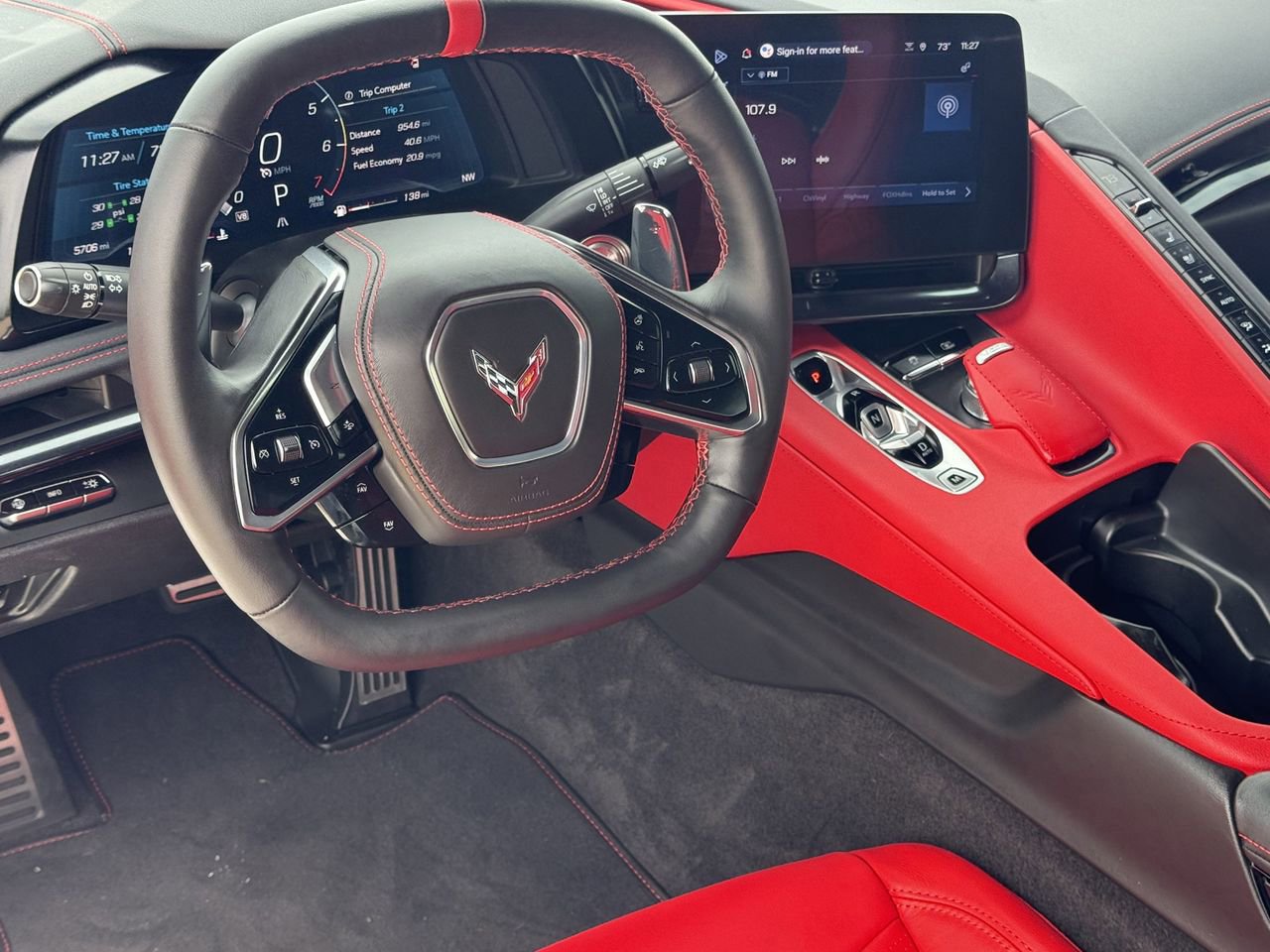 Used 2025 Chevrolet Corvette Stingray Preferred Cpe w/ Stealth Interior Trim Package image 10