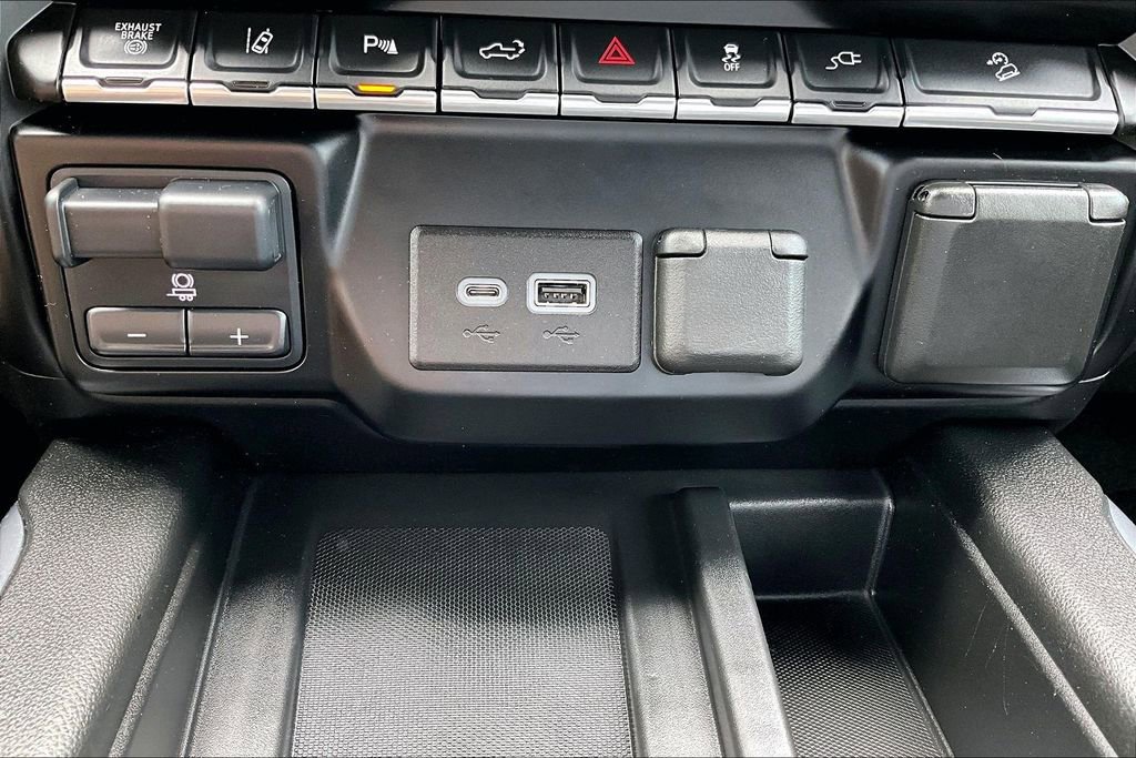 Used 2023 GMC Sierra 2500 Denali AWD/4WD image 33