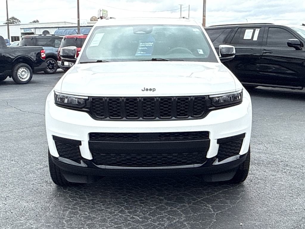 Used 2025 Jeep Grand Cherokee L Altitude RWD image 8