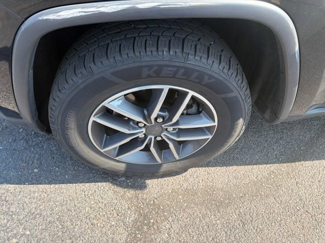 Used 2019 Jeep Grand Cherokee Limited AWD/4WD image 11