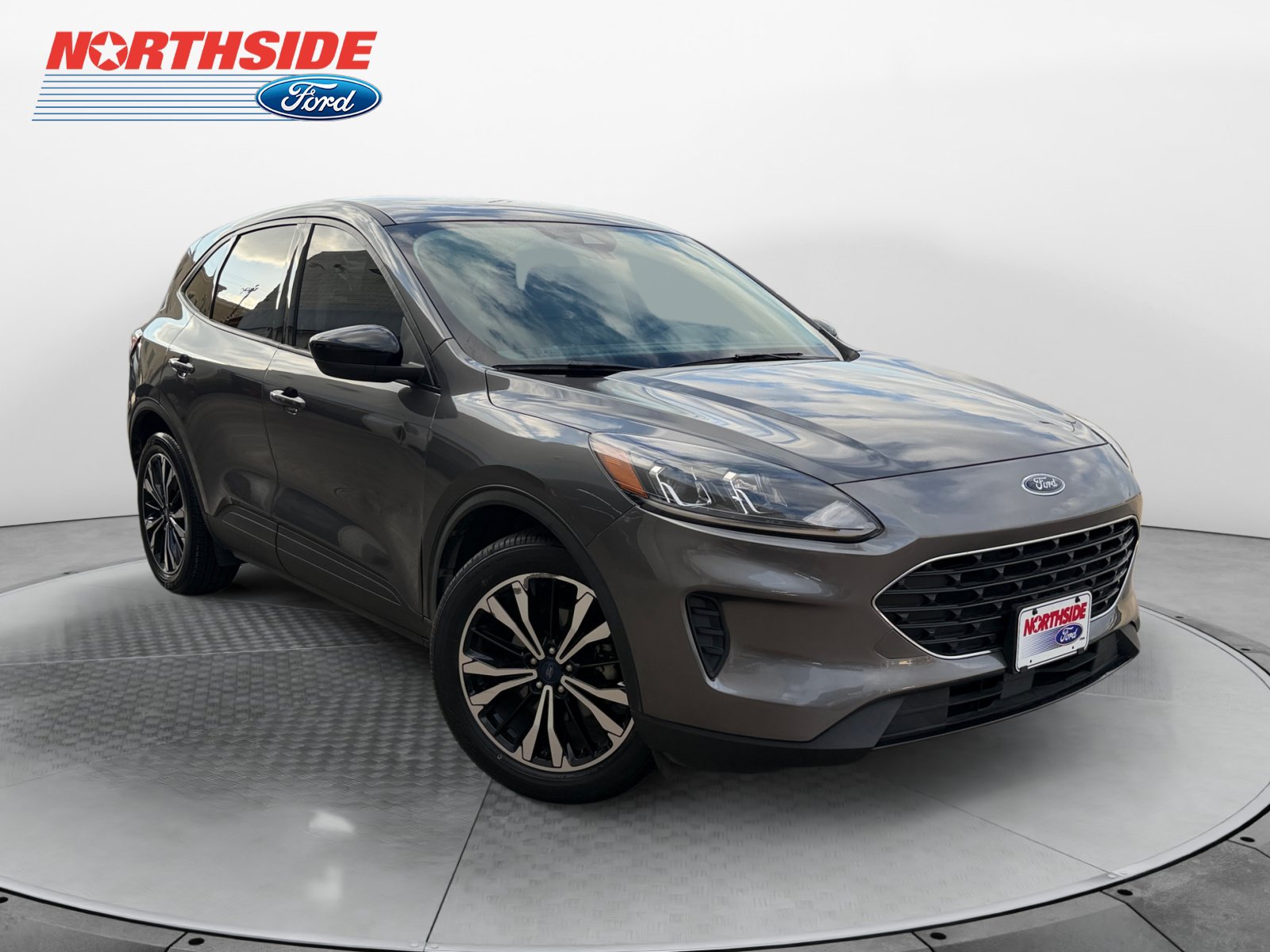 Certified 2022 Ford Escape SE w/ SE Sport Appearance Package FWD image 1