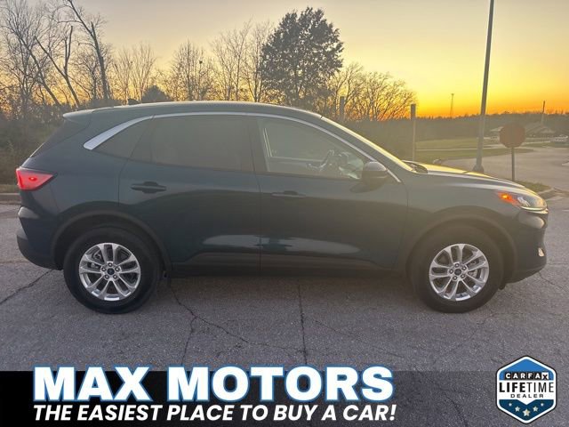 Certified 2020 Ford Escape SE image 2