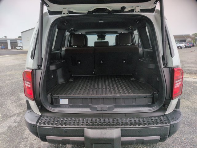 Used 2026 Toyota Land Cruiser w/ Premium Package AWD/4WD image 33