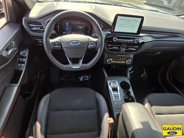Certified 2025 Ford Escape ST-Line Select AWD/4WD image 13