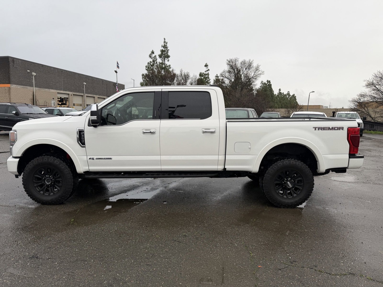 Certified 2022 Ford F350 Platinum w/ Tremor Off-Road Package image 2