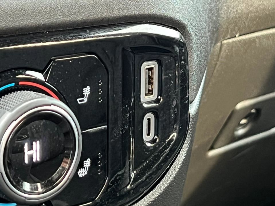 Used 2024 Chevrolet Silverado 1500 LT image 31