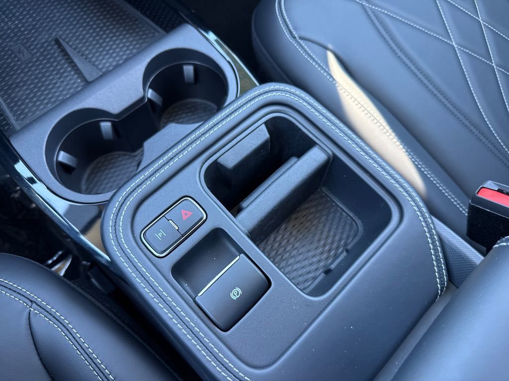 Certified 2025 Ford Mustang Mach-E Select image 23