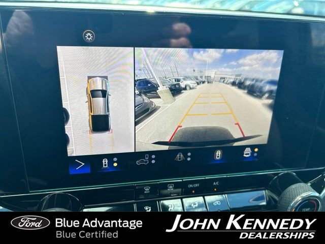 Used 2024 Chevrolet Colorado Trail Boss w/ Technology Package AWD/4WD image 29
