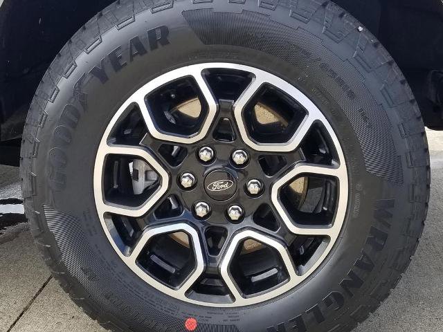 Certified 2022 Ford F150 XLT w/ Equipment Group 302A High image 28