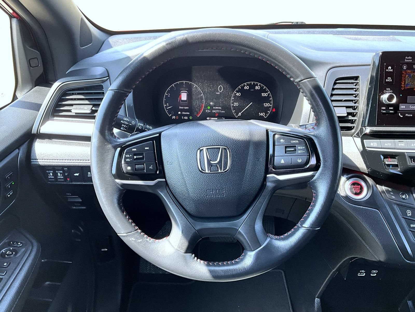 Used 2025 Honda Odyssey Sport-L image 11