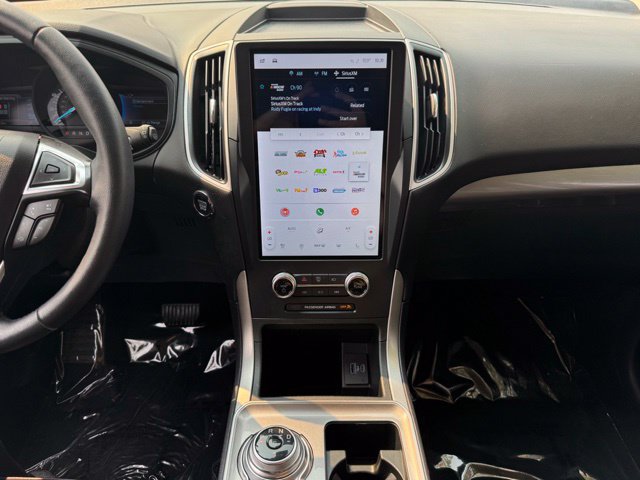 Certified 2023 Ford Edge SEL w/ Convenience Package AWD/4WD image 2