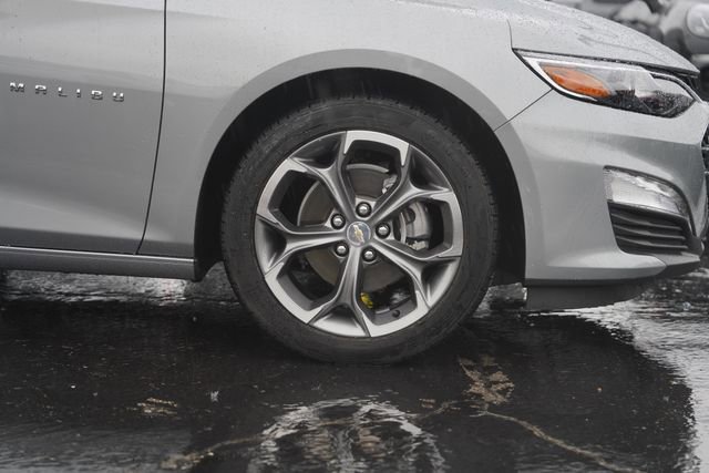 Used 2025 Chevrolet Malibu LT FWD image 4