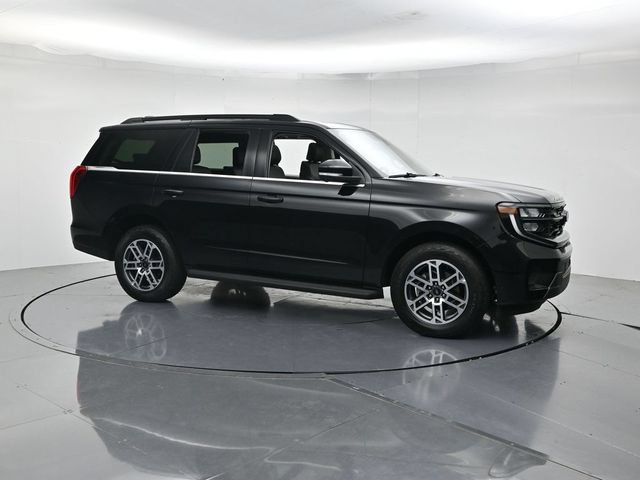 Certified 2025 Ford Expedition Active AWD/4WD video 3