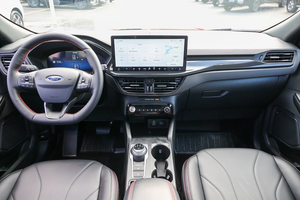Certified 2025 Ford Escape ST-Line Elite w/ Premium Technology Package AWD/4WD image 8
