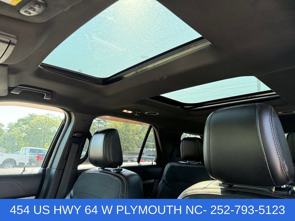 Certified 2018 Ford Explorer XLT w/ Equipment Group 202A AWD/4WD image 16