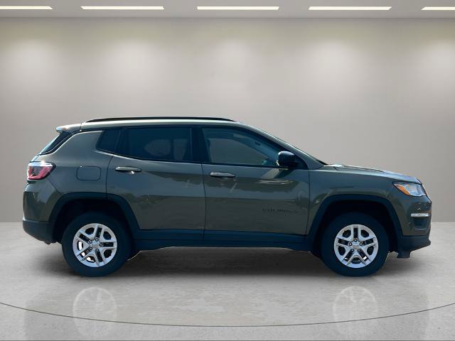 Used 2018 Jeep Compass Sport w/ Tech Group AWD/4WD image 8