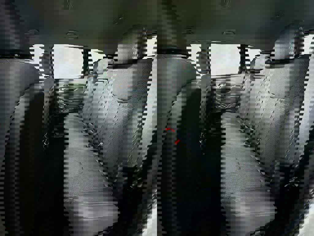 Used 2023 Hyundai Santa Fe SEL image 17