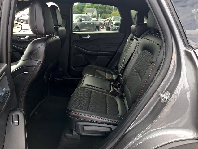 Certified 2025 Ford Escape ST-Line FWD image 10