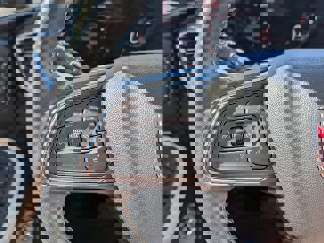 Used 2024 Buick Encore GX Avenir w/ Avenir Convenience Package image 19