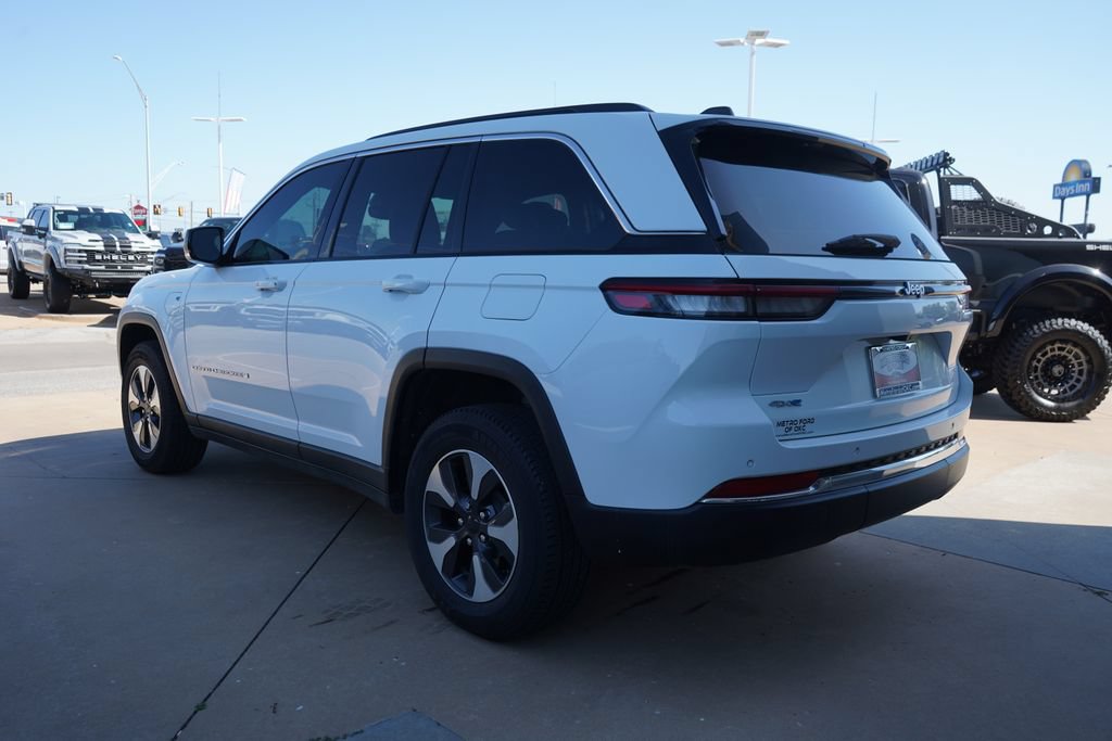 Used 2024 Jeep Grand Cherokee Limited 4xe AWD/4WD image 11