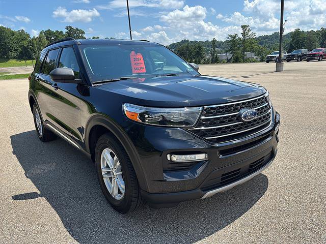 Certified 2024 Ford Explorer XLT w/ Equipment Group 202A AWD/4WD image 6