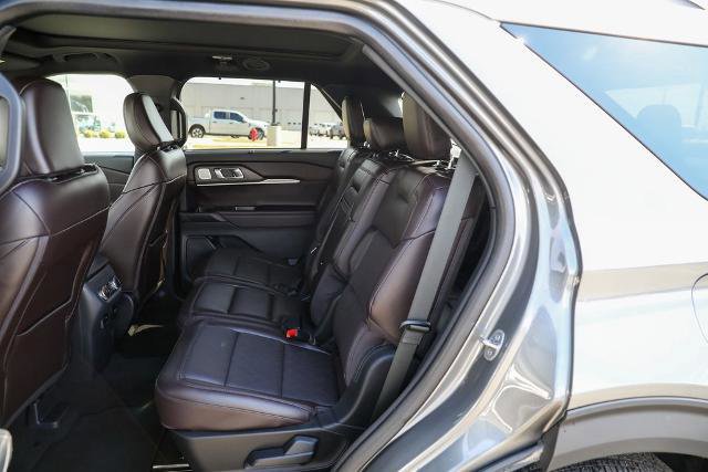 Certified 2025 Ford Explorer Platinum image 29