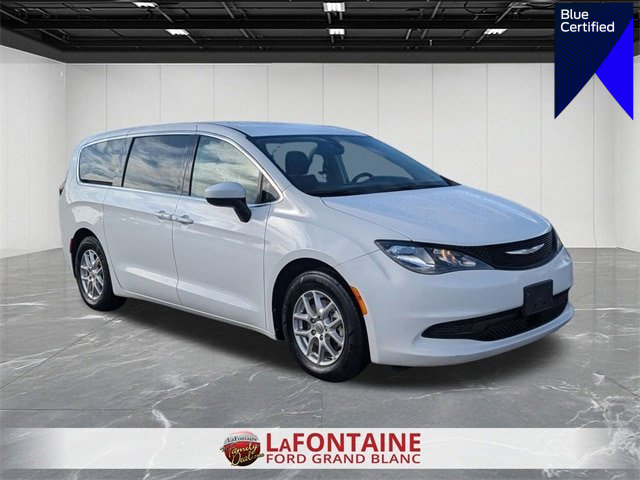 Used 2022 Chrysler Voyager LX