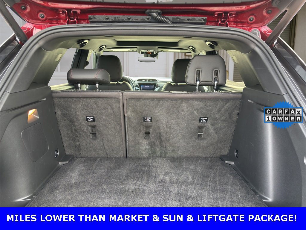 Used 2022 Chevrolet TrailBlazer RS w/ Sun and Liftgate Package image 7