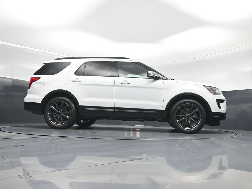 Certified 2019 Ford Explorer XLT w/ Equipment Group 202A FWD image 42