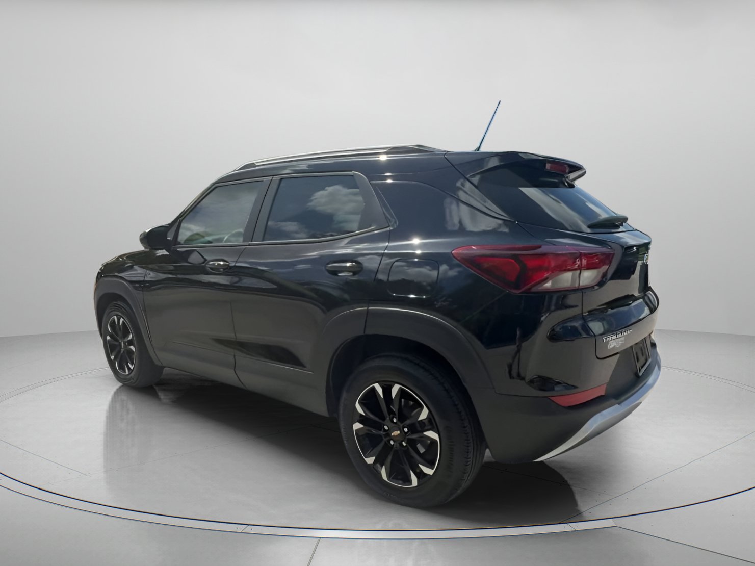 Used 2022 Chevrolet TrailBlazer LT FWD image 22