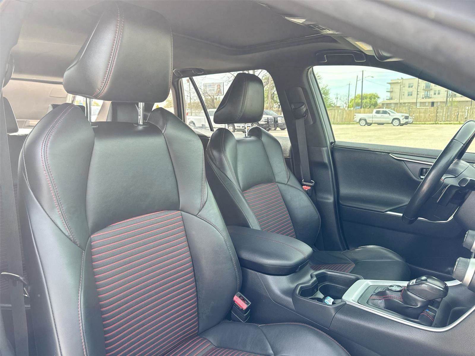 Used 2021 Toyota RAV4 XSE w/ Carpet Mat Package (TMS) image 28