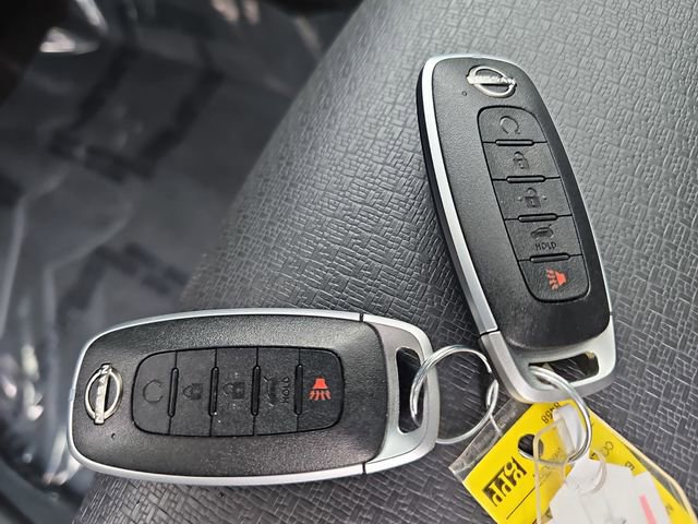 Used 2023 Nissan Rogue SV w/ SV Premium B Package FWD image 34