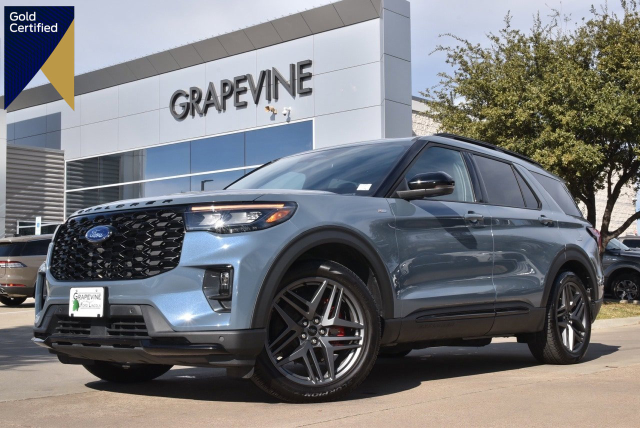 Certified 2025 Ford Explorer ST-Line w/ Premium Package image 1