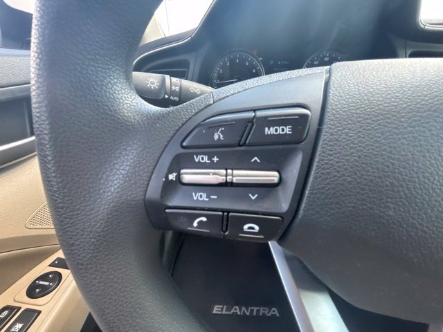Used 2020 Hyundai Elantra SEL w/ Convenience Package (C2) FWD image 27