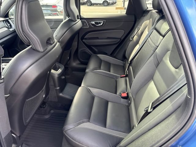Used 2020 Volvo XC60 T8 R-Design w/ Protection Package Premier AWD/4WD image 13